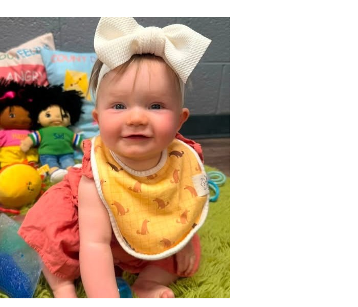 girl with bow